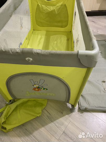 Складная детская кровать манеж