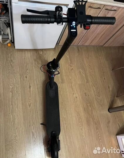 Электросамокат Xiaomi Mi Electric Scooter Pro