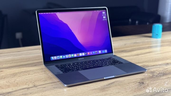 MacBook Pro 15 2016 i7 16 512 отличный