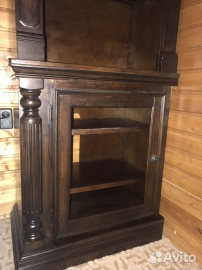 Витрина Буфет Шкаф Стеллаж Тумба фабрики Ashley