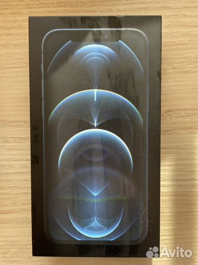 Коробка от iPhone 12 pro