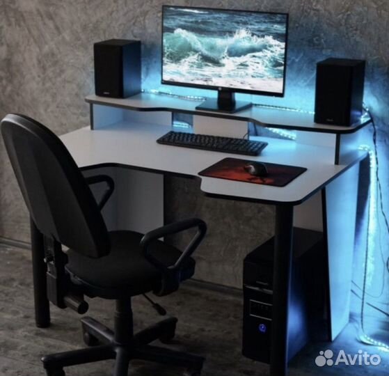 Компьютерный стол геймерский