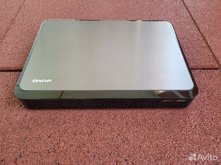 Qnap HS-210