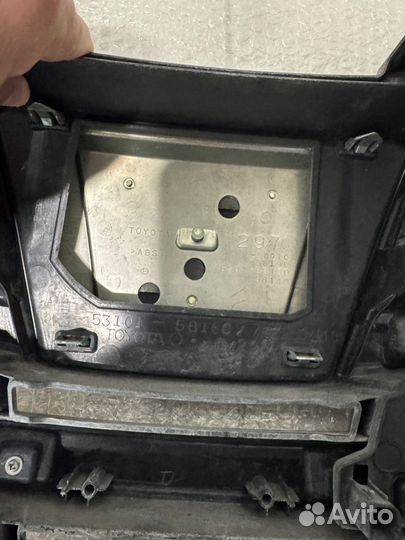 Решетка радиатора Toyota Alphard 53101-58160 ANH20