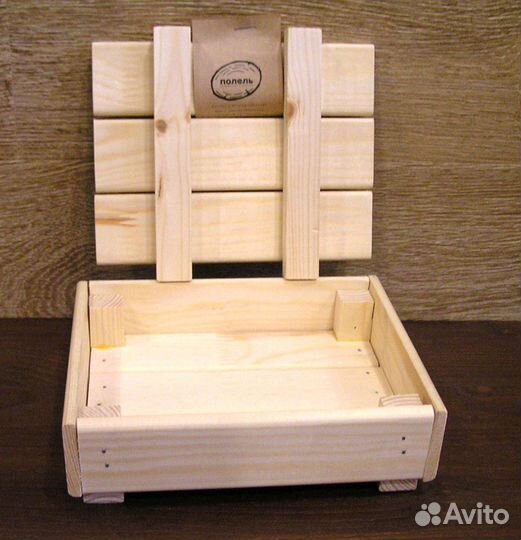 Деревянный ящик с крышкой полель