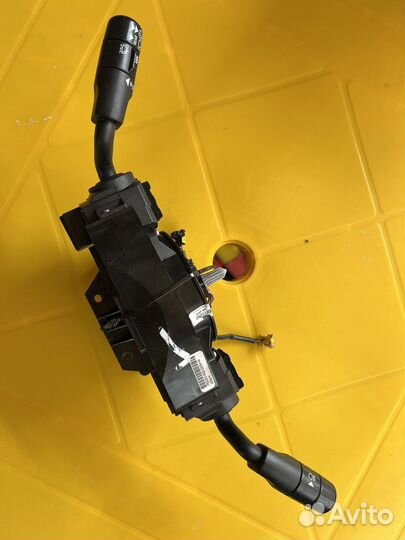 Переключатель поворотов и стеклоочистителей