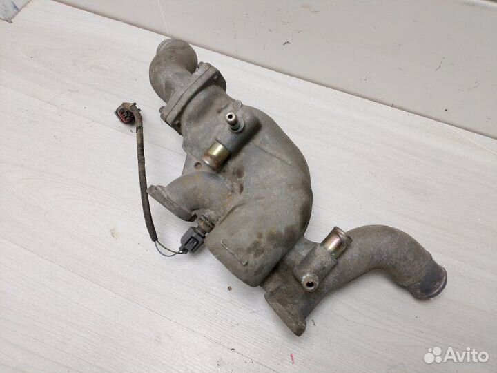 Корпус термостата Land Rover Range Rover L322