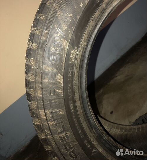 Nokian Tyres Hakkapeliitta 8 SUV 215/65 R17 103T