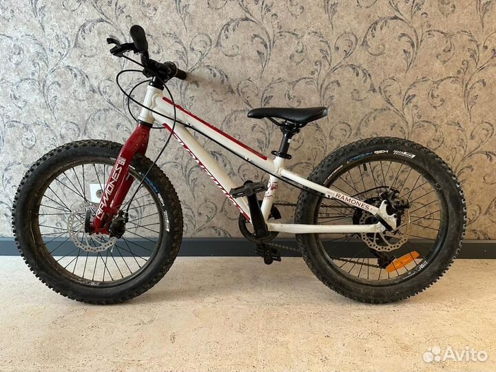Детский велосипед Commencal Ramones 20 дюймов