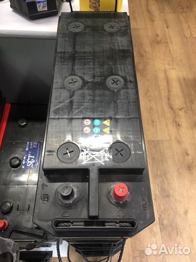 Акб на грузовик Smart 6ст 132 Ач плюс справа