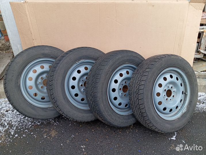 Резина r14 летняя с штампами на Ваз