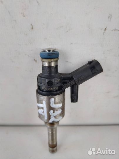 Форсунка инжекторная электрическая ауди A5 Sportb