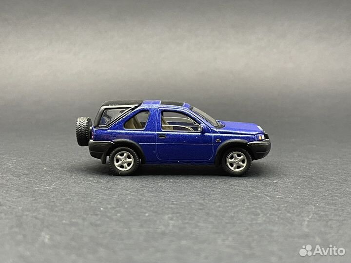 Модель авто Land Rover Freelander I 1/72