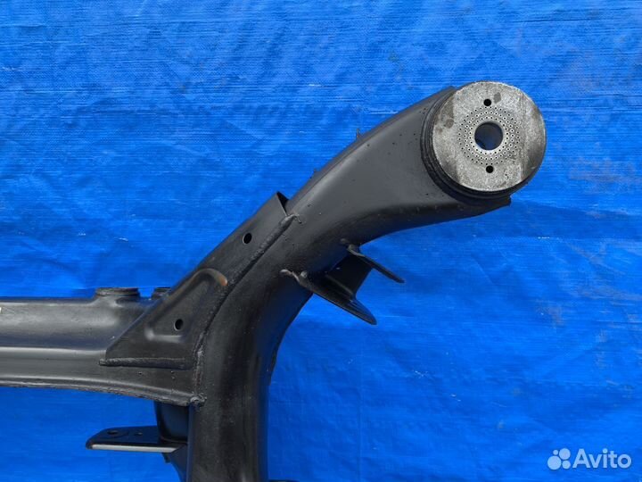 Подрамник задний Volkswagen Touareg Audi Q7