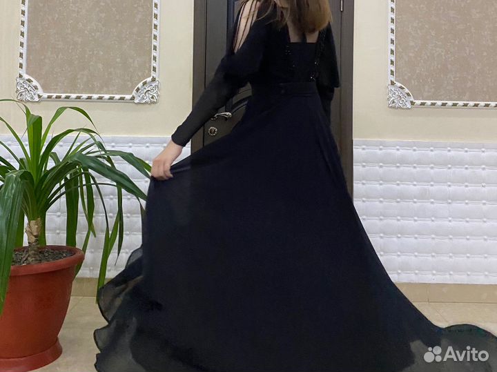 Вечернее платье