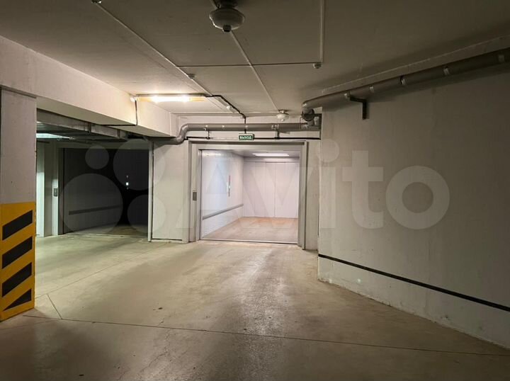 Машиноместо, 20 м²