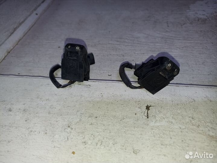 Форсунка омывателя лоб стекла mercedes w220 s klas