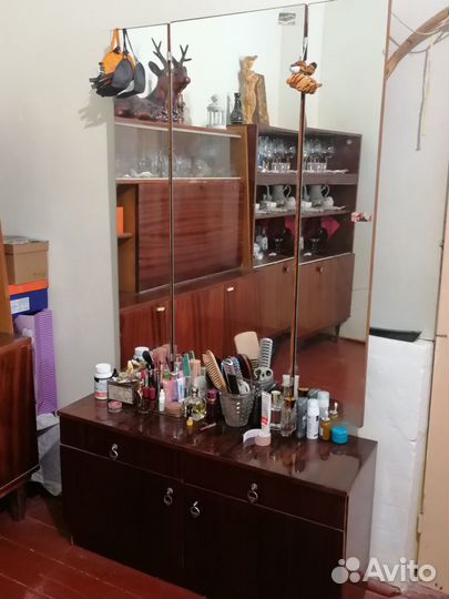 Продам мебель гарнитур