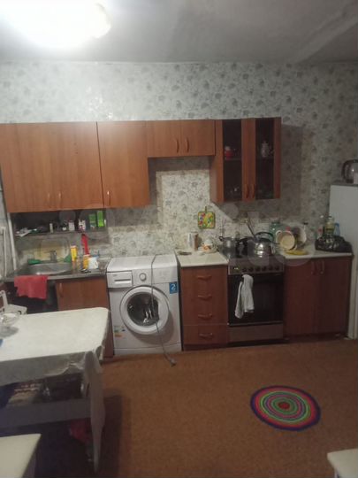 Комната 27 м² в 2-к., 2/5 эт.