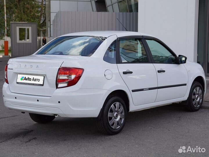 LADA Granta 1.6 МТ, 2024, 2 679 км