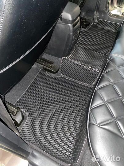 Ево коврики 3Д с бортиками Hanomag