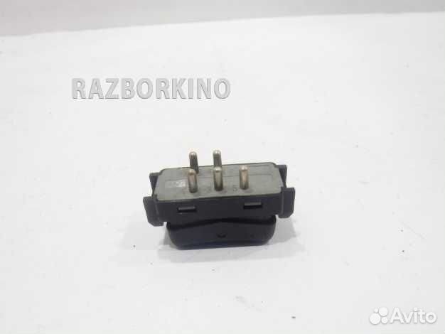 Кнопка обогрева заднего стекла