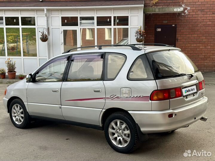 Toyota Ipsum 2.0 AT, 1996, 158 000 км