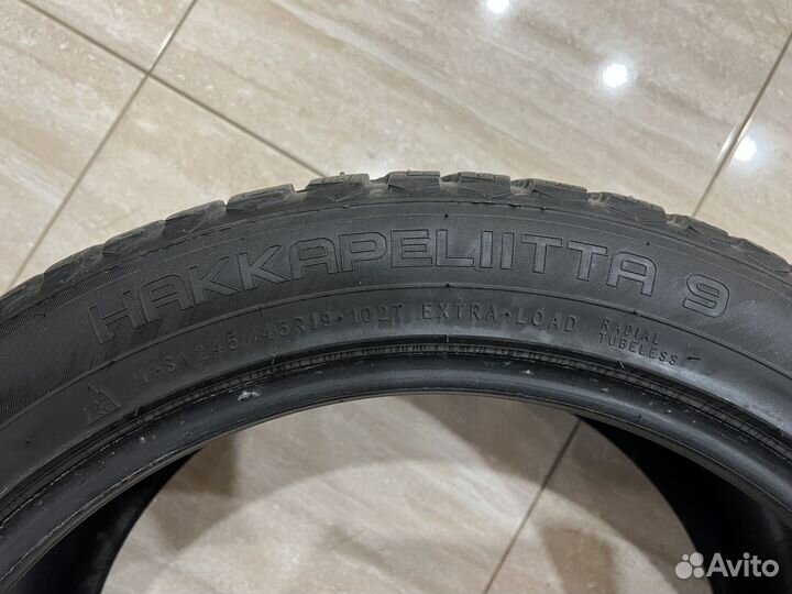 Nokian Tyres Hakkapeliitta 9 245/45 R19 102T