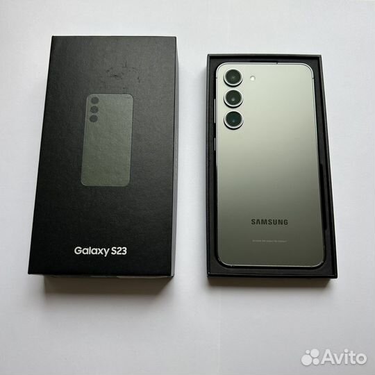 Samsung Galaxy S23, 8/512 ГБ