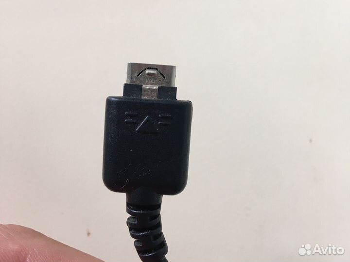 Зарядное устройство для телефона LG