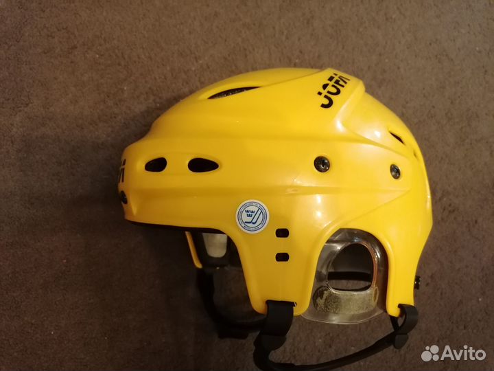 Шлем хоккейный jofa 690