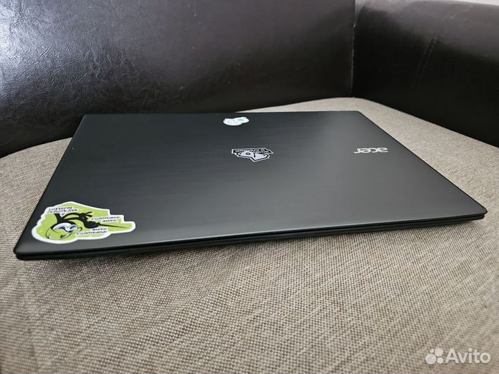 Ноутбук Acer Aspire E15 E5-575G-71H4