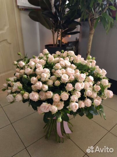 Пионовидные розы букет роз