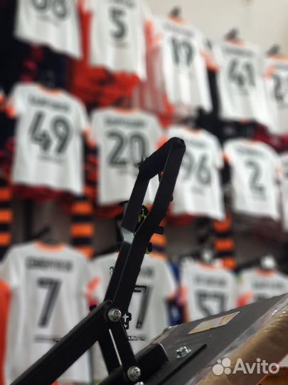 Нанесение на футбольную форму номера за 5 минут