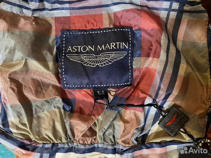 Шлем Aston Martin