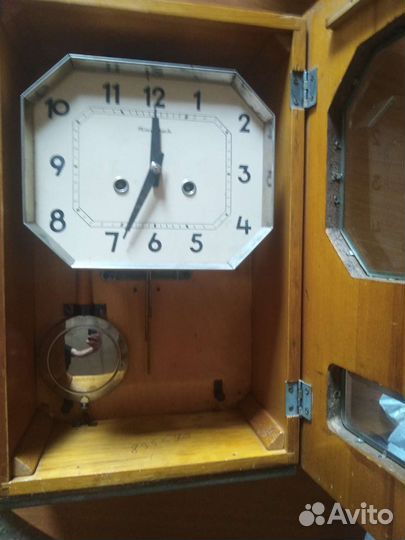 Часы старинные механические с боем СССР Янтарь