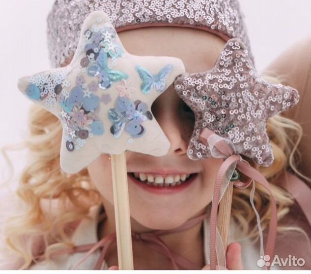 Корона и волшебная палочка