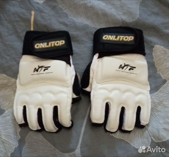 Перчатки для каратэ