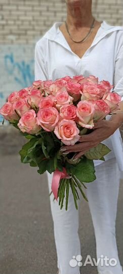 Цветы розы букет кения 25 шт