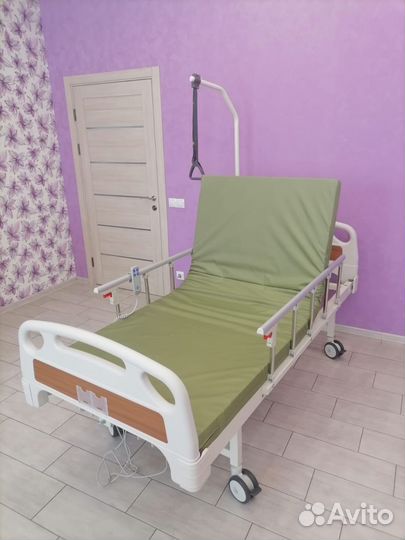 Медицинская кровать для лежачих больных