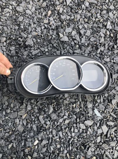 Щиток панель приборов Рено Логан 2 сандеро