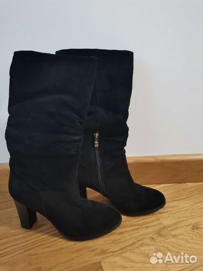 Зимние женские сапоги 38