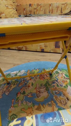 Детский стол и стул для школьника