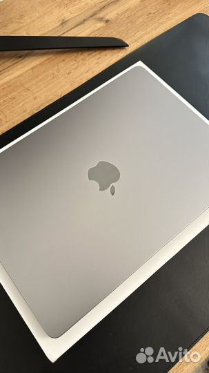 Apple MacBook Air M2 8/512