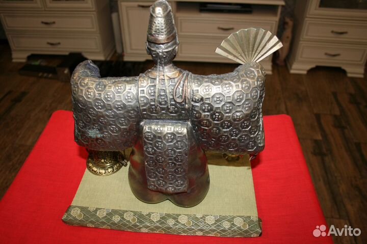 Антикварная статуя 17 век. 