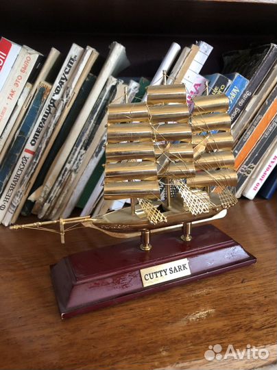 Кораблик статуэтка