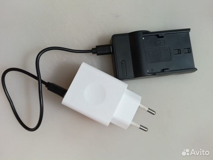 Зарядное устройство для аккумулятора сони