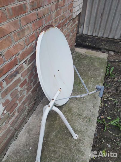 Ресивер на 2 телевизора GI S6126 + тарелка спутник