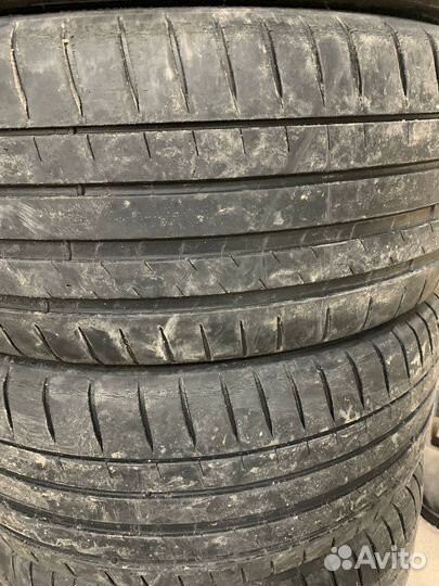 Michelin Pilot Sport 4 225/45 R17 94Y