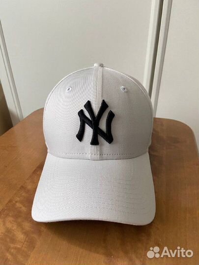 Бейсболка New Era MLB yankees белая